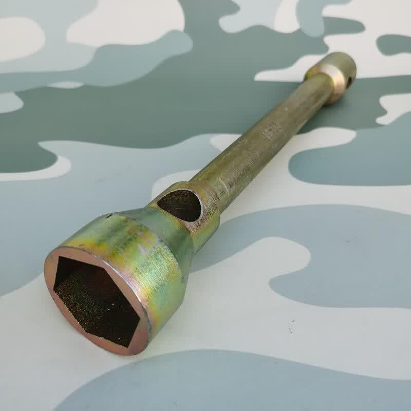 Huchen Dongfeng Tianjian Front Wheel Nut Socket Wrench