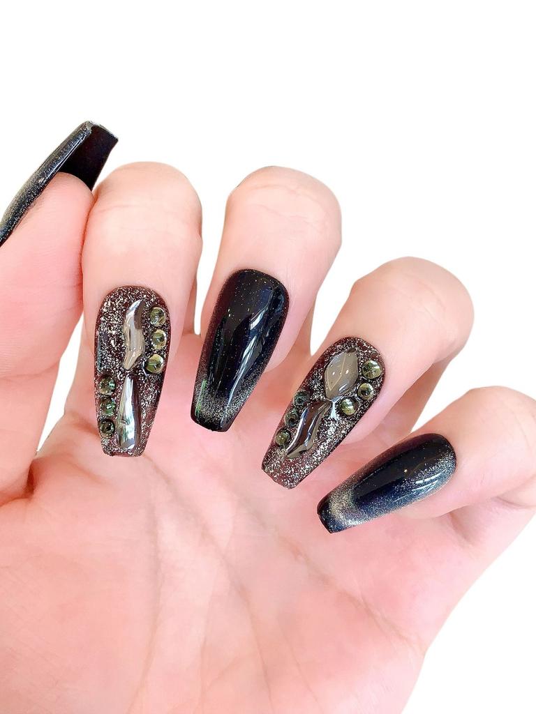 Trendy Black Cat Eye Manicure Stickers Sparkling Gems And Handcrafted Design