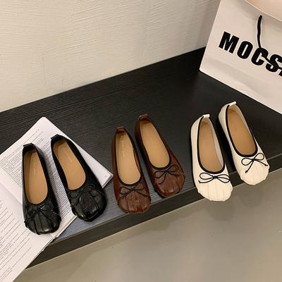 French Single Shoes Women's Spring 2025 New Flat Bottom One Pedal Square Head Soft Sole Shallow Mouth Bow Grandma Shoes Women