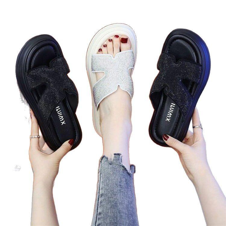 Soft leather outer wear one-word women's slippers summer 2025 new women's sandals muffin thick-soled flat-bottomed beach women's sandals