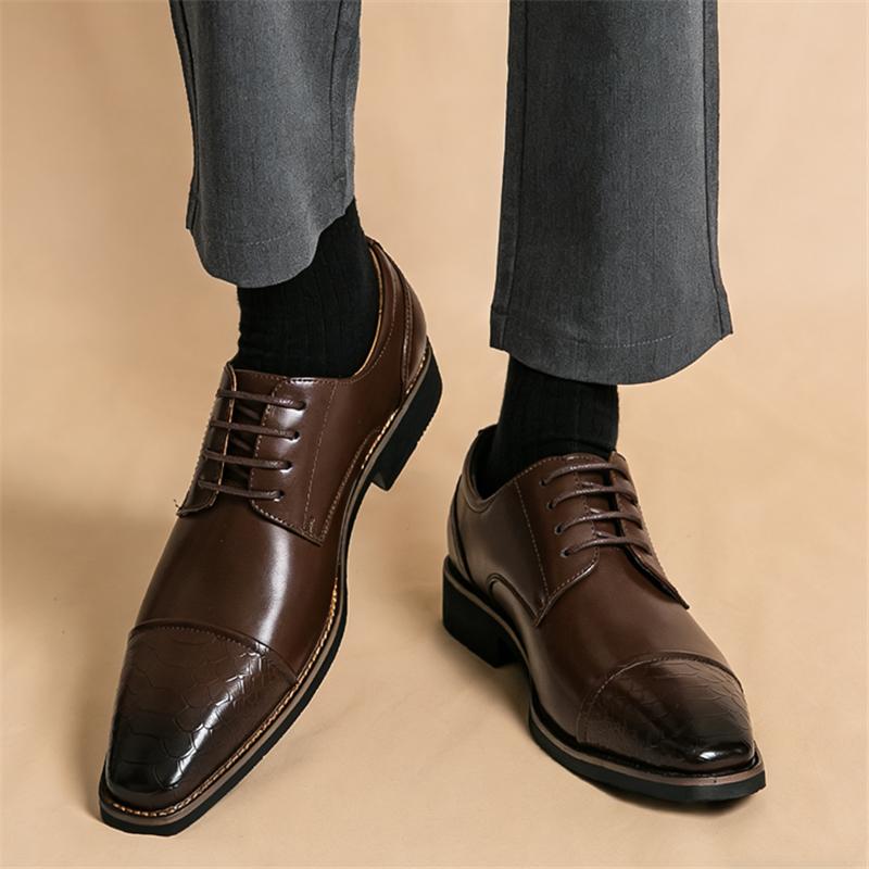 Britain Trend Gentleman New Pointed Lace Up Oxford Shoes for Men Luxury Designer Formal Wedding Prom Dress Homecoming Footwear