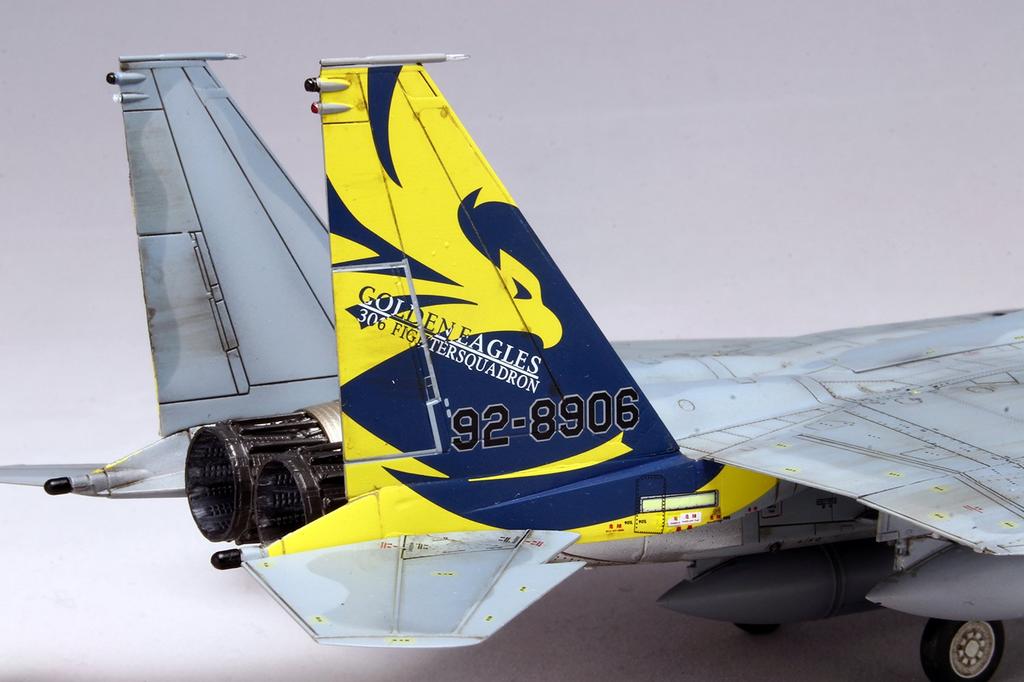 Platz 1/72 Japan Air Self-Defense Force F-15J Eagle Modernized Aircraft, 306th Squadron, 2017 Air Show in Komatsu Commemorative Paint Scheme, Golden E