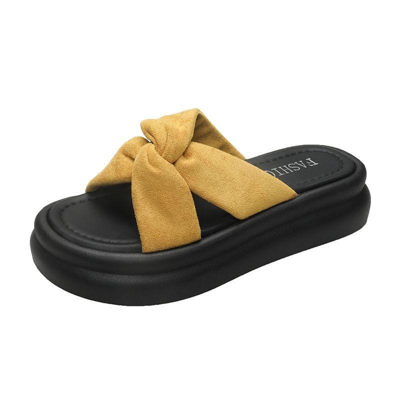 Thick-soled Cool Slippers for Women's Summer Wear 2025 New Models with Skirts, Seaside Beach Sandals, Non-slip for Pregnant Women