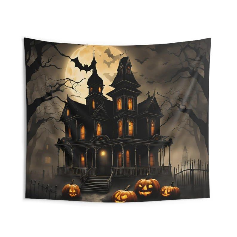 eerie and terrifying haunted house tapestry 75x100 чёрный
