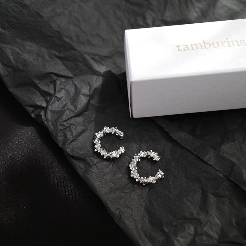 Korean Style Irregular Shiny Gear Ear Cuff, No Piercing Needed, Versatile and Chic for Autumn