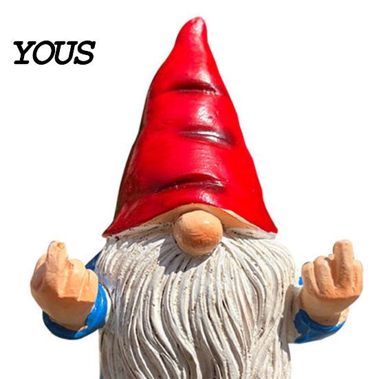 Eco-friendly Resin Decorations Middle Finger Gnome Statue, Naughty Garden Ornament, Waterproof Textured Statues Sun-Resistant for Indoor And