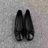 Fashion Fashion French Woman Shoe Spring New Round Flat Shoes Simple Butterfly Bow Womens Leather Shoe Comfort Versatile Mary Jane Shoes