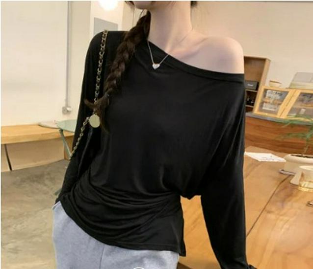 

Женский кардиган топ с открытыми плечами из ледяного шелка - Косой вырез, Длинный рукав, Слегка просвечивающий, Приталенный дизайн M Premium чёрный