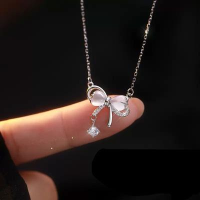 Bow Necklace for Women's Light Luxury Niche Collarbone Chain Cat Eye Stone Necklace New Year