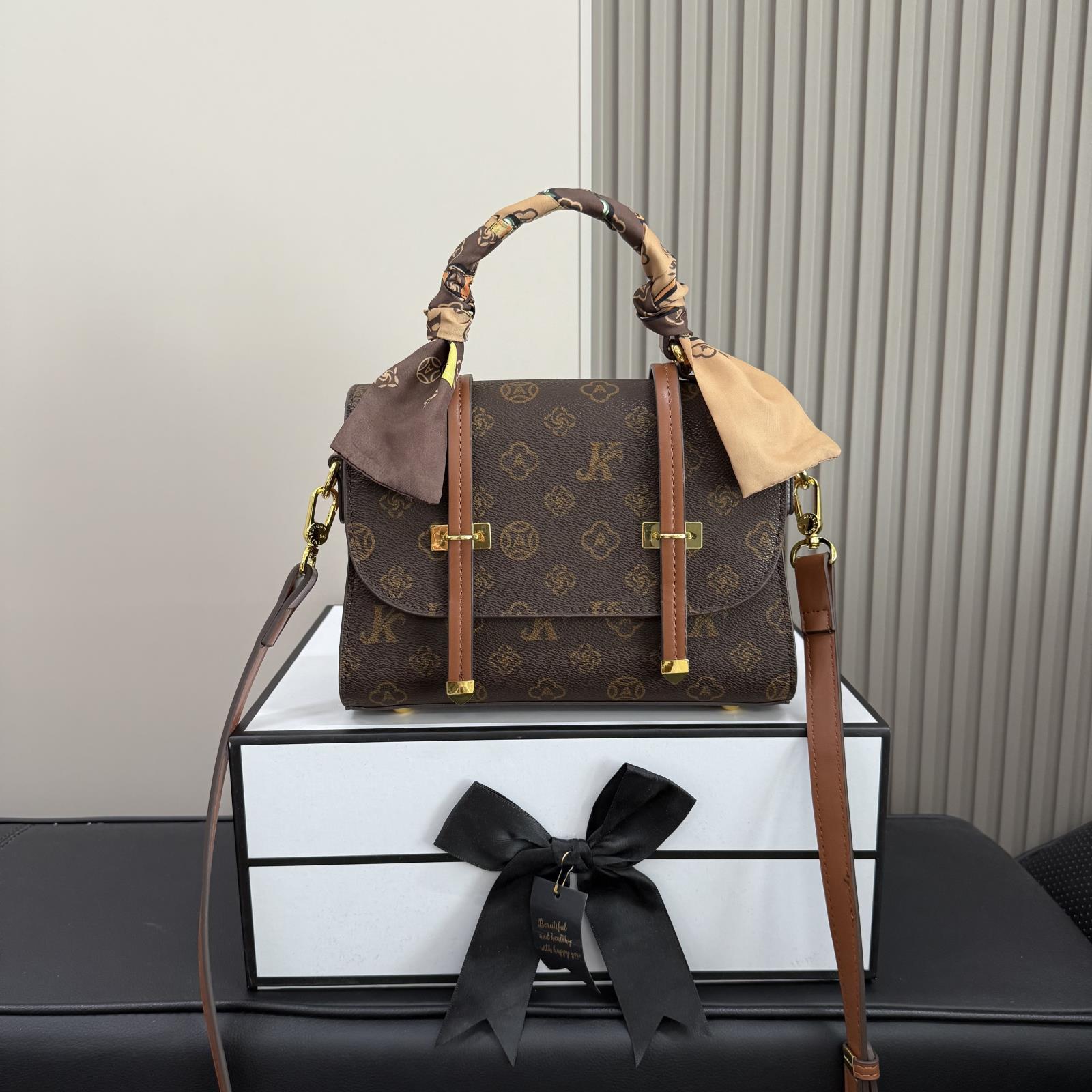 

Новая женская сумка модный стиль письмо старый цветок сумка-мессенджер портативная плечевая сумка через плечо