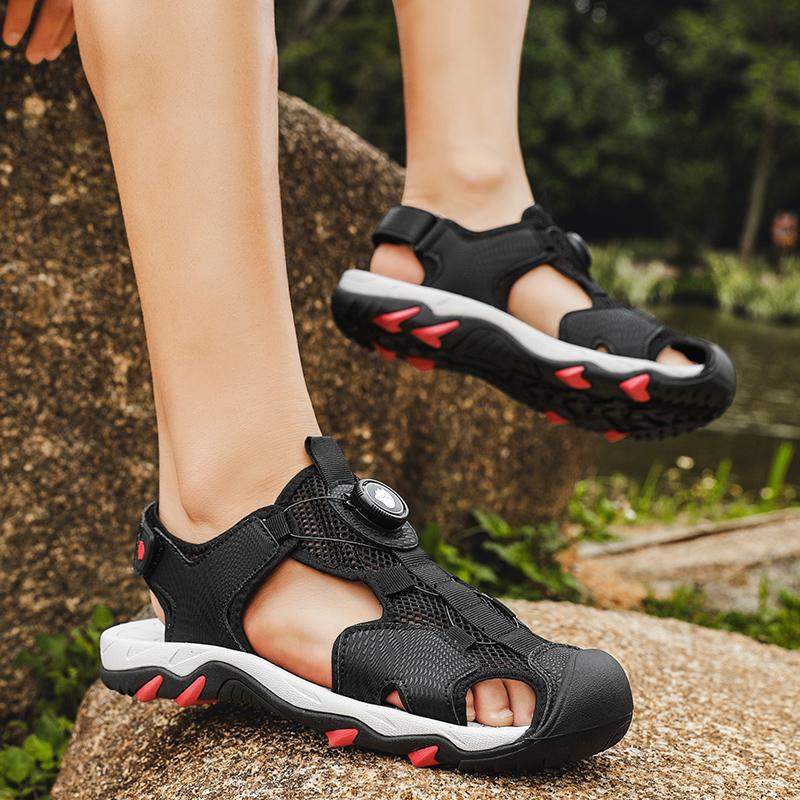 Fashion Anti-collision Toe Man Sandals Roma Flats Vintage Style Men Summer Shoes Genuine Leather Men's Sandals Outdoor Male Beach Shoes