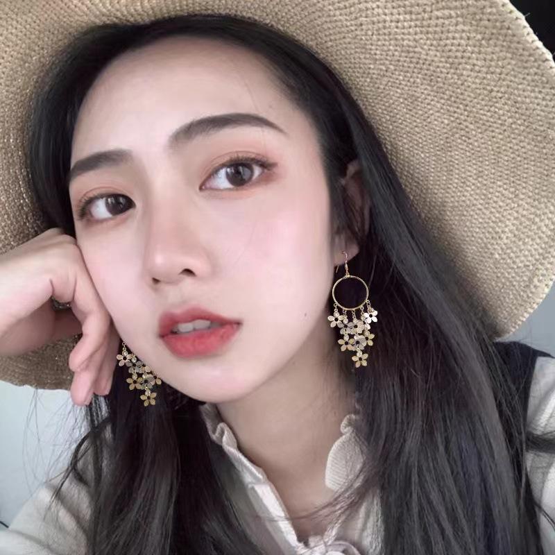 

Super fairy long shiny dream catcher circle sequin flower tassel earrings