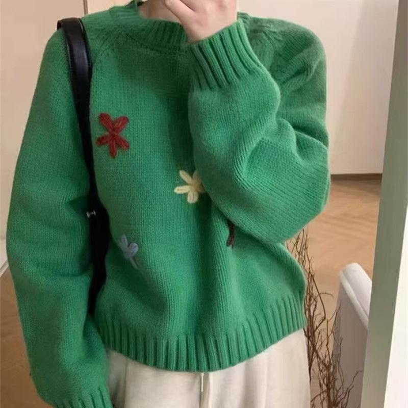 Autumn New Women's Clothing Flower Age-reducing Outer Sweater Women's Crew Neck Autumn Clothing Lazy Wind Knitted Top