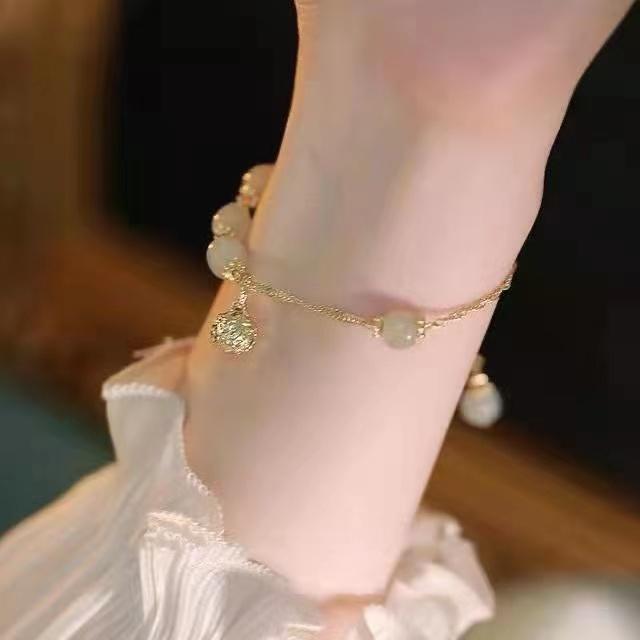 

Vintage Exaggerate Wide Bracelet Set for Women Gold Color Smooth Surface Irregularity Multi-Piece Set Bangle Couple Zircon Gift