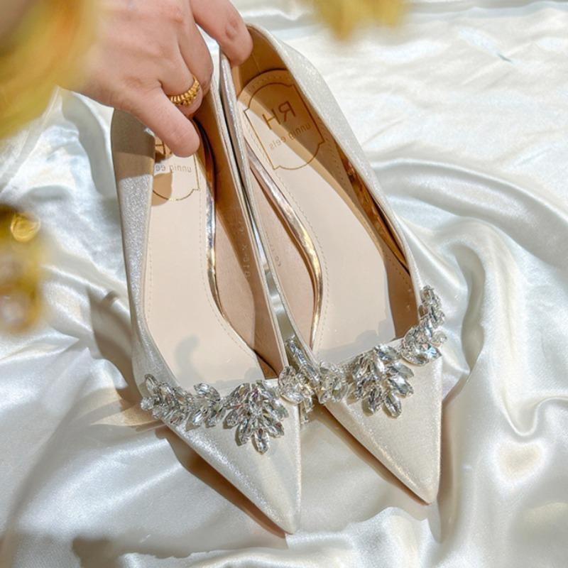 Fashion Women's Fashion Slim Heel Shoes Spring New Pointy Shallow Mouth Glitter Anti-slip Wear-resistant High Heels