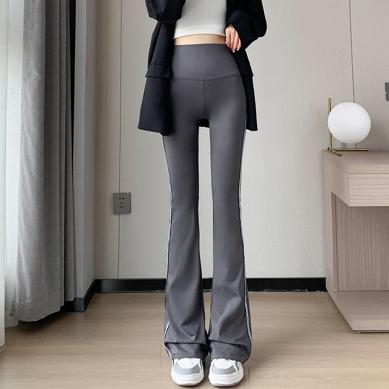 

Весенние расклешенные леггинсы для йоги из акульей кожи Medium