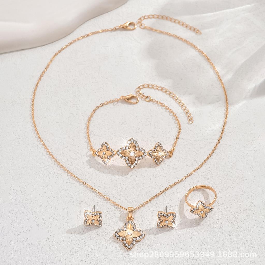 Neues Glücksklee Halskette Ohrringe Armband Ring Set, Vierblättrige Blume Damenschmuck 128
