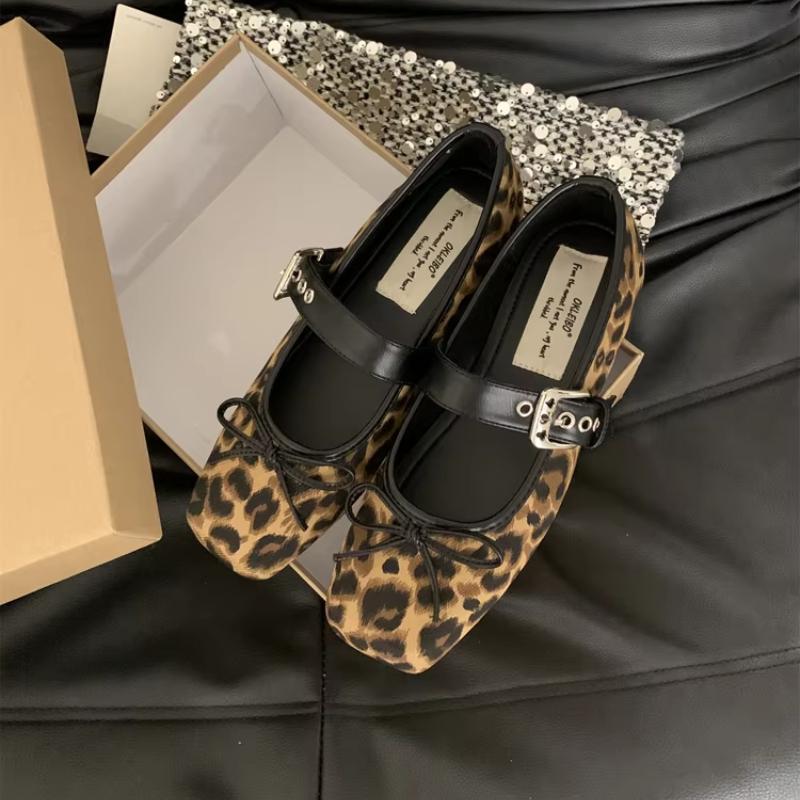 2025 New Fashion Women's Flat Shoes Round Toe Leopard Print Casual Shoes Ladies Breathable Slip-on Outdoor Soft Mary Jane Shoes
