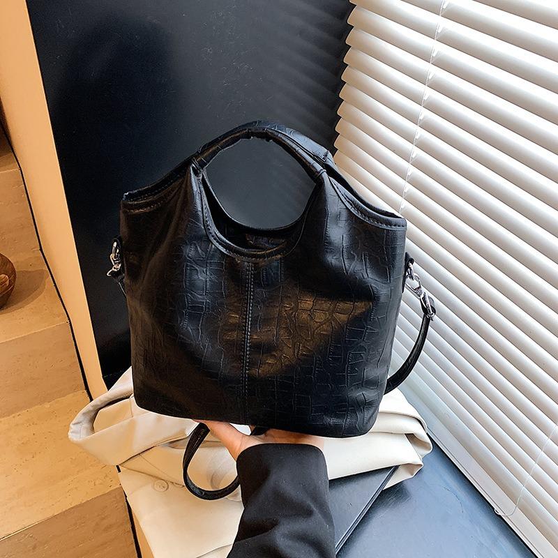 New Handbag Women's High-end Fashion Versatile Shoulder Bag Large-capacity Messenger Bucket Bag