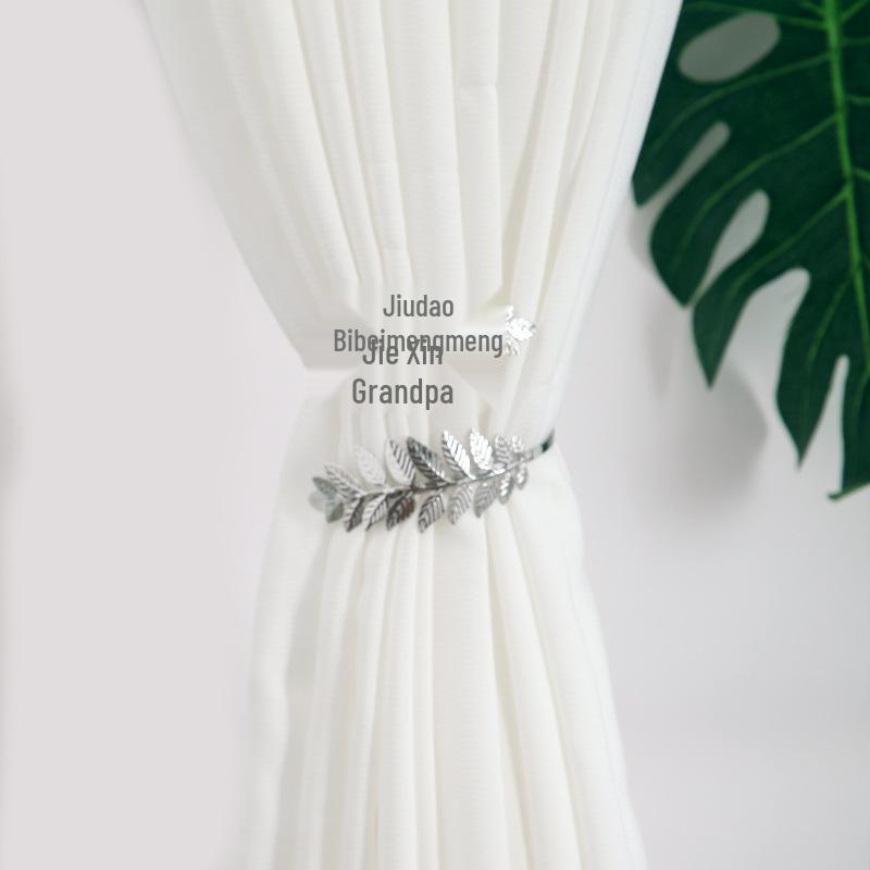 

Элегантные Преувеличенные Ажурные Подхваты для Штор с Цветочным Узором, Минималистичный Металлический Дизайн с Бабочками