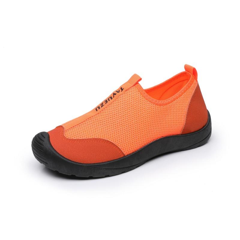 Summer new breathable mesh shoes women's thin flat shoes hollow fashion lightweight one-pedal sports and leisure mesh shoes