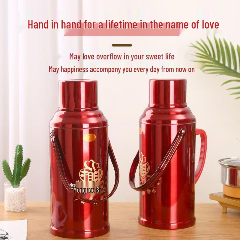 Red Wedding Thermos Set: Festive Insulated Bottles for Celebrations.
