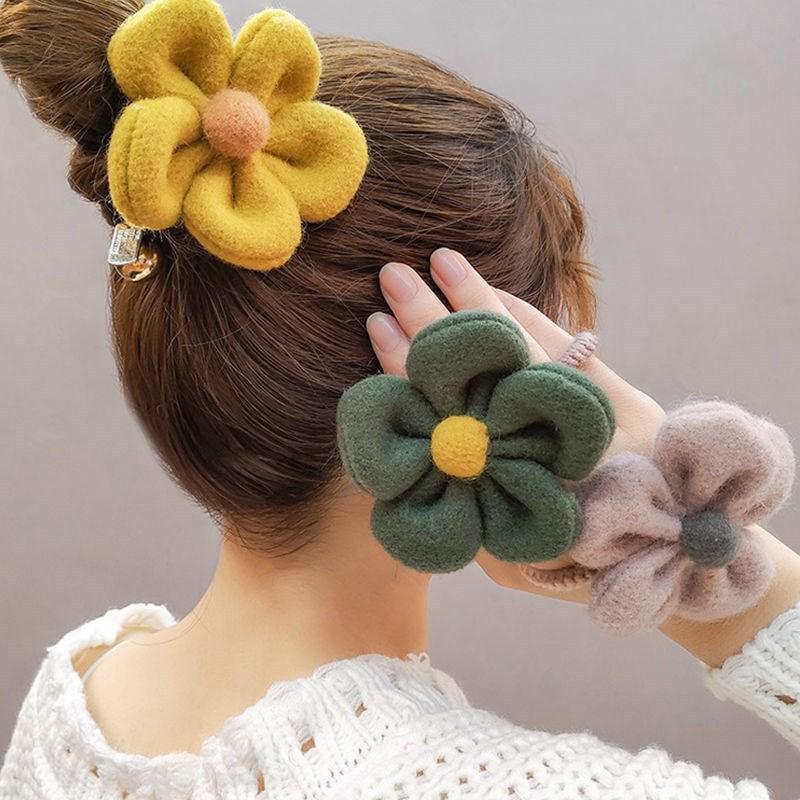 

Korean Cute Woolly Flower Plush Hair Tie Headband