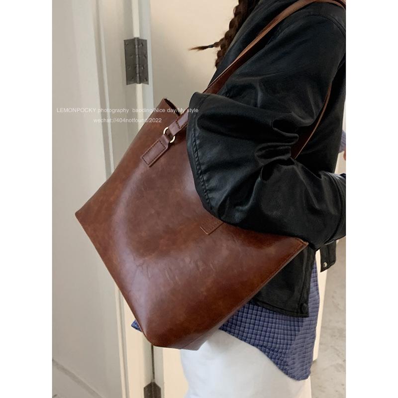 Retro High-end Commuter Women's Bag 2025 New Solid Color Simple Large-capacity Tote Bag Versatile Shoulder Bag