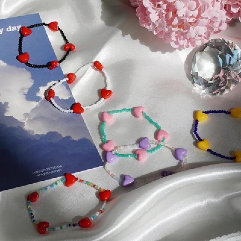 

Heart Bead Bracelet (6 Colors) [Dahlia Gemstone Rainbow Summer Friendship Rubber Band Bracelet] Mix