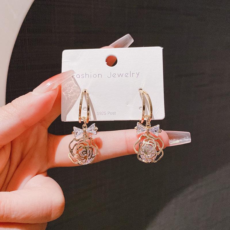 Fashion Hollow Synthetic Zircon Rose Earrings Women's Niche Exquisite High Sense Internet Celebrity Earrings Light Luxury New Trendy Earrings