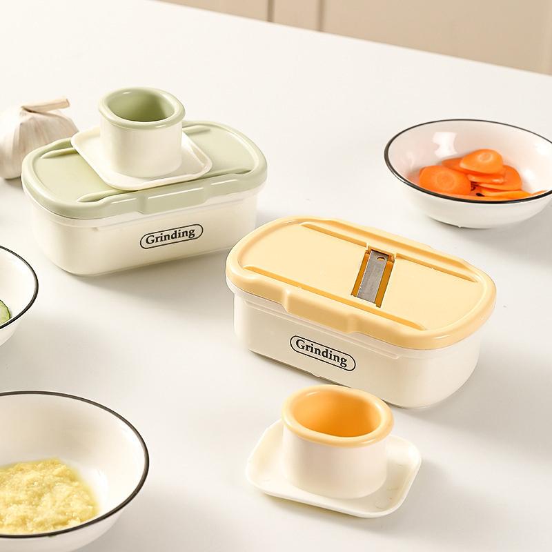 Household Manual Garlic Grinder 2 In 1 With Hand Guard Ginger Grinding Grater Mini Plastic Garlic Planer Baby Complementary Food