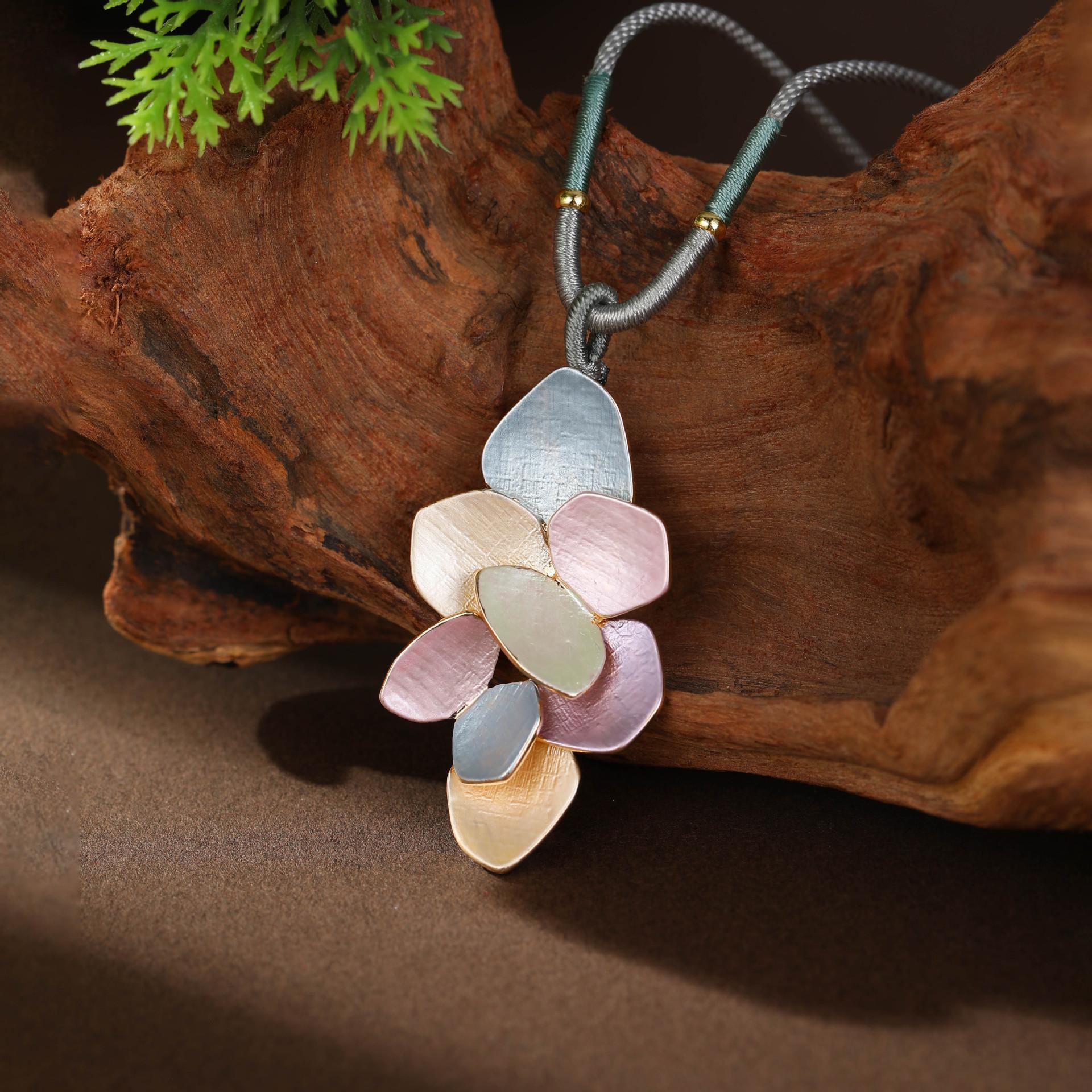 

Новая цветная живопись маслом геометрический лепесток плетеный шнур длинная подвеска, женское индивидуальное универсальное цветочное длинное ожерелье