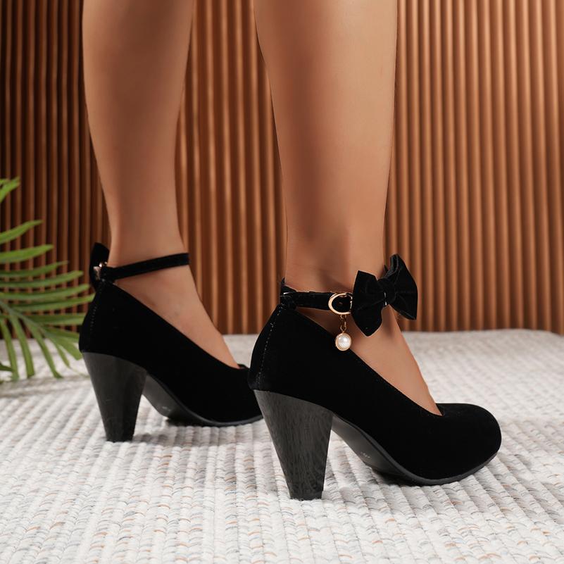 Rozmiar Plus Okrągły Czubek Super Wysoki Stożkowy Gruby Obcas Aksamitny Materiał Płytkie Czółenka Damskie Kokarda Naklejki Metalowe Klamry Perła Słodki But