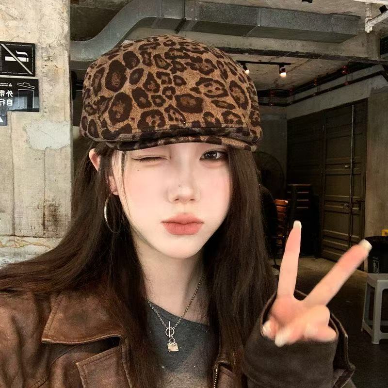 1 pezzo Y2K Moda Retrò Stampa Leopardata Cappelli Forward per Uomo e Donna Ombrellino da Sole da Esterno Nicchia Strada Ins Tendenza Cappello Piatto da Giornalaio