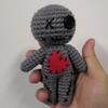 Verschiedene Farben Handgemachte Thailändische Voodoo-Puppe Einzigartiges Gruseliges Horror-Party-Ornament Hexerei Scherz-Requisiten für Halloween Weihnachtsdekoration