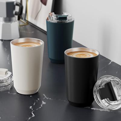 Tazza isolante sottovuoto in acciaio inossidabile con coperchio in silicone Bicchiere isolato Bicchiere da caffè da viaggio Bicchiere da caffè riutilizzabile a doppia parete a prova di perdite