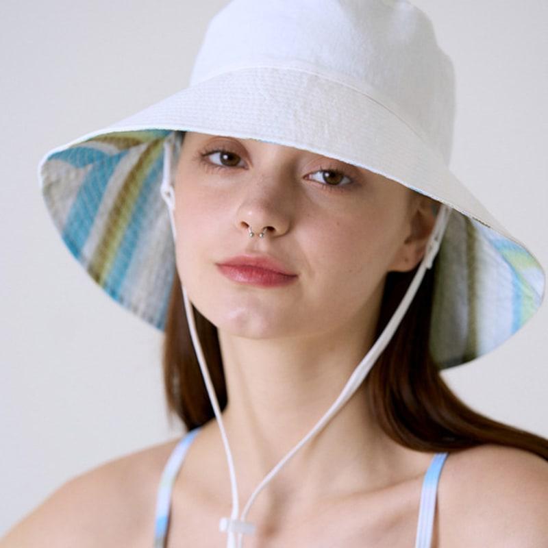 sea.salt.sea REVERSIBLE BUCKET HAT (WHITE)