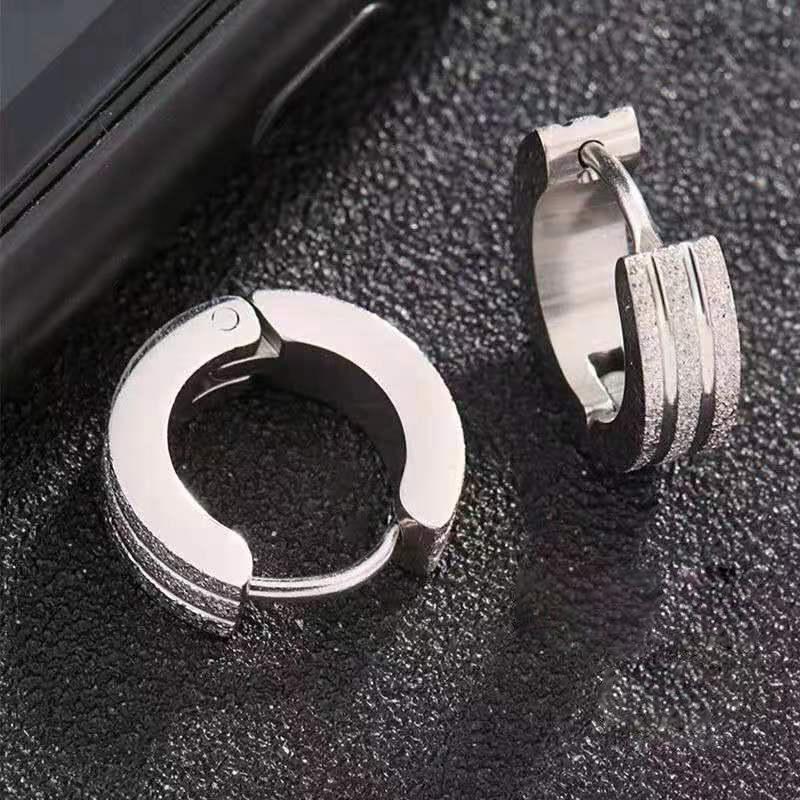

Men S And Women S Earrings Stainless Steel Double Wire Sand Face Ear Buckles Ear Clips Fashion Punk Black Frosted Earrings