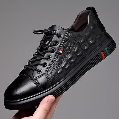Men's Casual Board Shoes 2025 New Leather Trend Breathable Board Shoes Crocodile Pattern Beanie Shoes Men's Lazy Leather Shoes