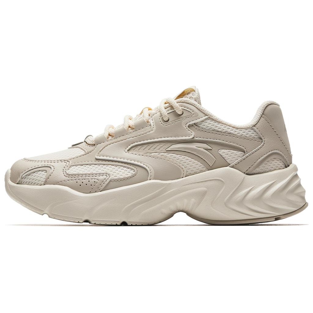 Anta Height Increasing Lightweight Low top Running Shoes Women's Beige 922515505-3