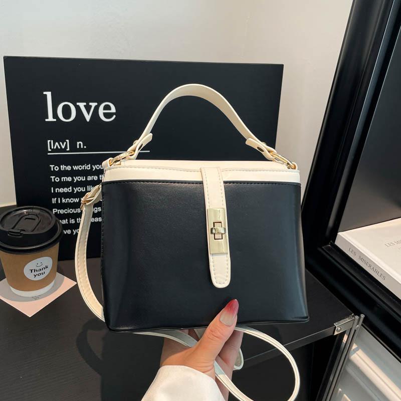 Versatile and Fashionable, Small-scale Design, Simple Single-shoulder Bag, Crossbody and Handbag