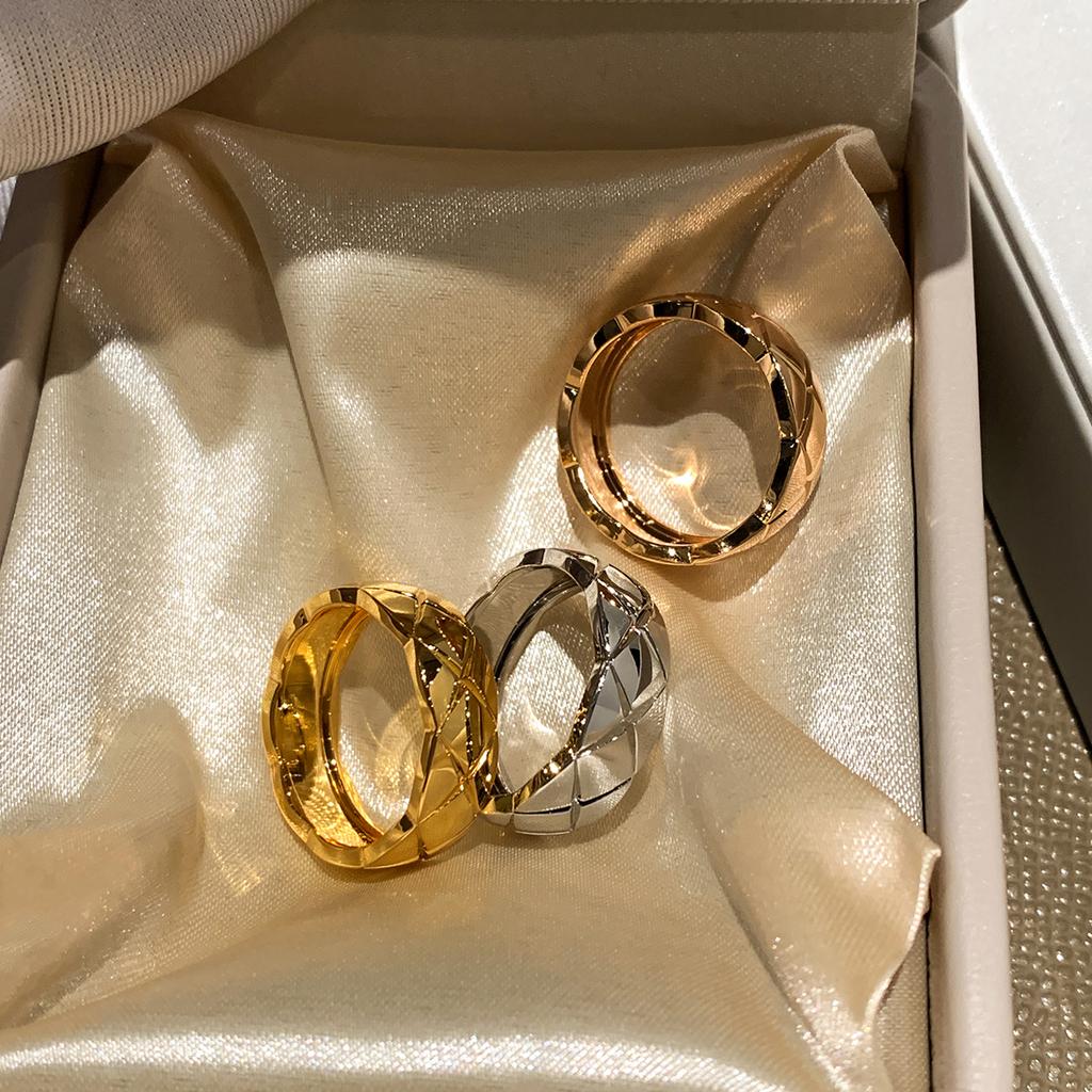 Non-fading Xiaoxiangfeng Rhombus Titanium Steel Rose Gold Plain Ring Index Finger Women's Light Luxury High-end Design Niche
