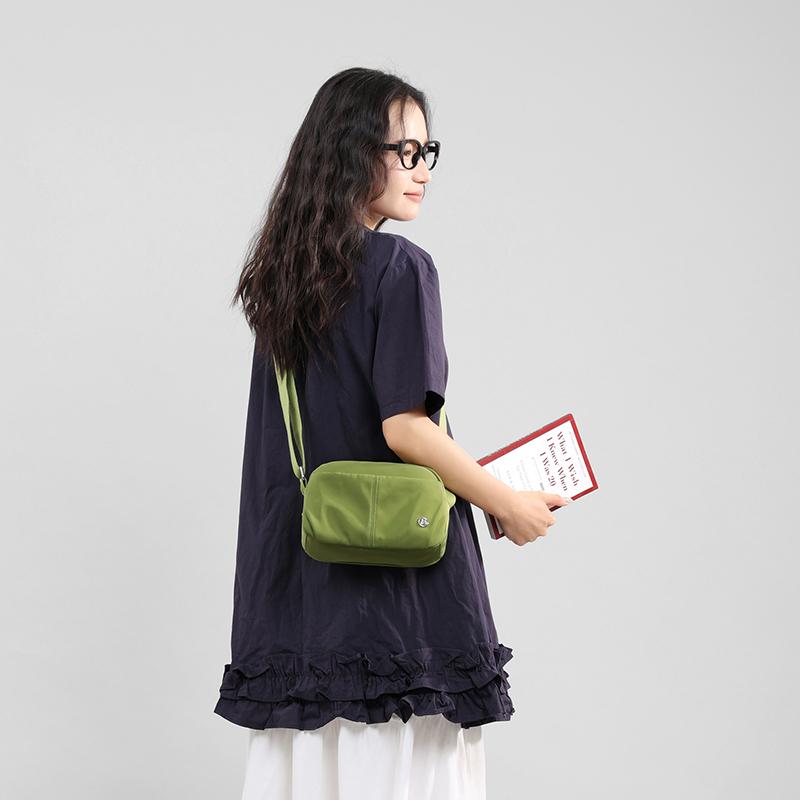 Damen Leichte Schulter Umhängetasche Student Einfarbig Kleine Quadratische Tasche