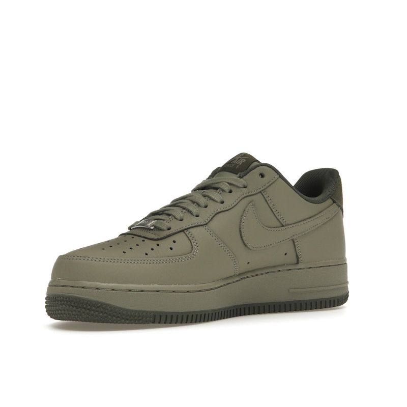 Nike Air Force 1 07 LV8 Mini Swoosh Pack - Light Army Herren Sneaker Grün Cargo-Khaki HM9483-300