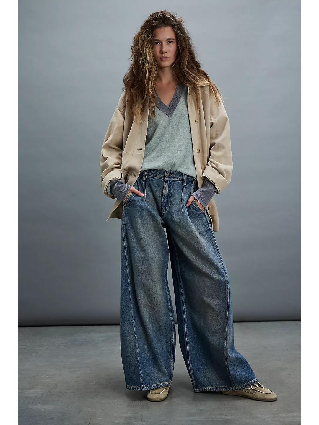 Trendy Women s Washed & Distressed Wide-Leg Jeans: European & American Style Loose Straight-Leg Pants Medium