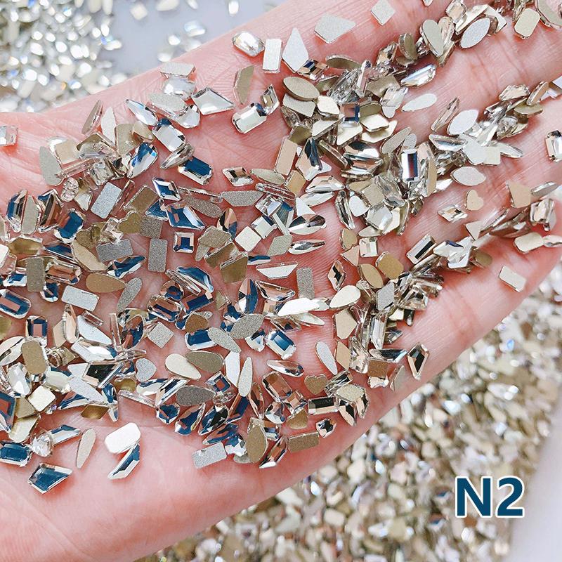 

100 шт. Мини 3D Блестящие Стразы Кошачий глаз с заостренным дном для дизайна ногтей, смешанные формы, маникюр as the picture