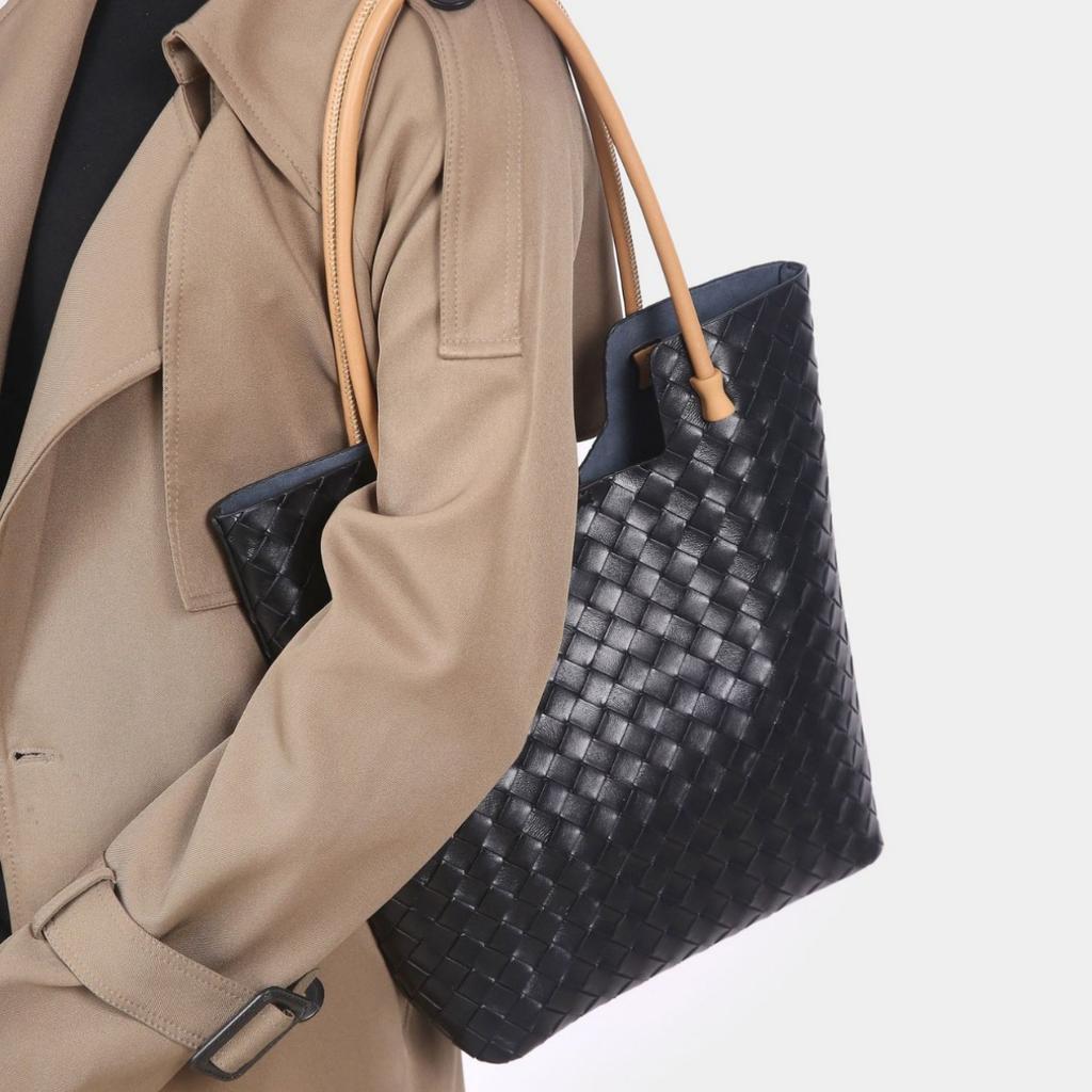 Bolso de Hombro de Cuero Vacuno para Mujer Bolso de Hombro Moda Femenina Sencillo Práctico Cuero Suave Patrón Tejido Prensado Cuero Suave Bolso de Compras