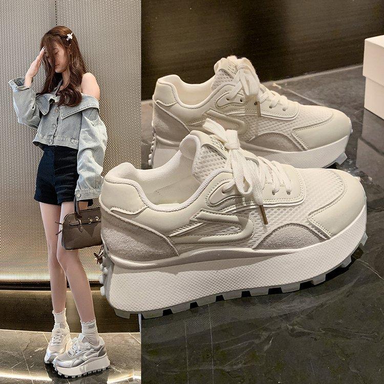 Damen-Meshschuhe mit dicker Sohle und Innenhöhe, atmungsaktive Mesh-Forrest-Gump-Schuhe, 2025 neue beliebte Sport- und Freizeit-Höhenzunahme da