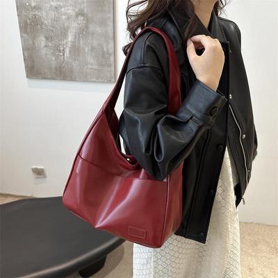 Classic Large Capacity Retro Women's Shoulder Bag