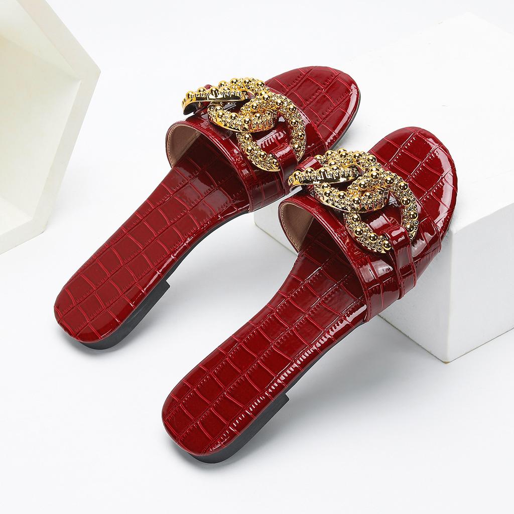 New Luxury Women's Slippers Summer Metal Buckle Crocodile Pattern Wine Red Fashionable Flat Slippers Outerwear Play Sandals